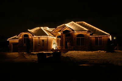 Christmas Lights on a Flat Roof Line